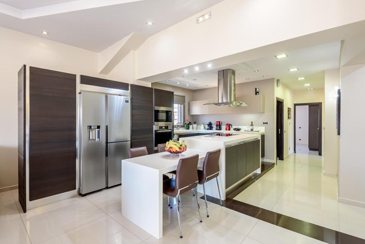Luxury Villa In City Center With Rooftop Swimming Pool La Canea Exterior foto